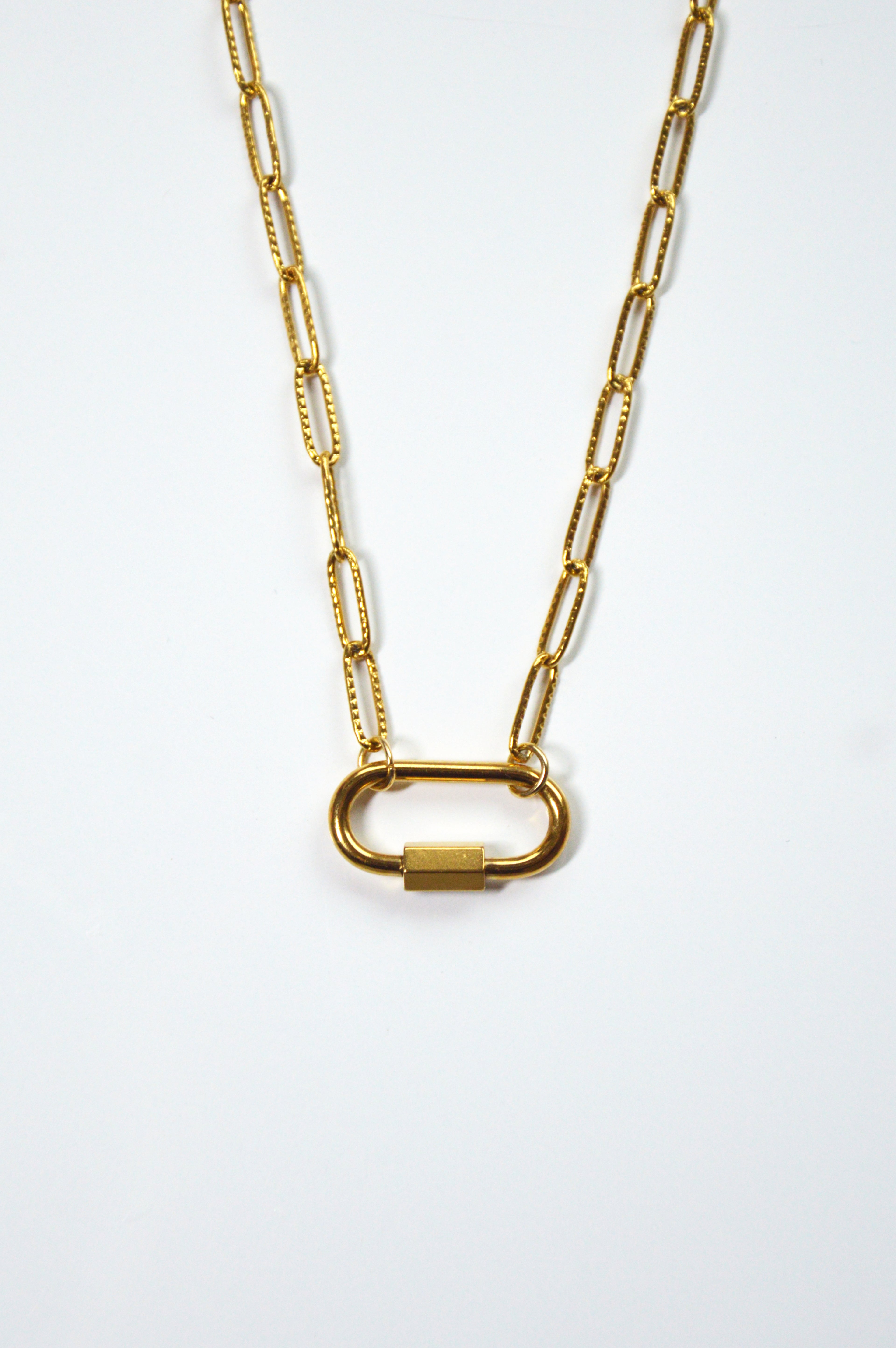 Corrente com fecho oval