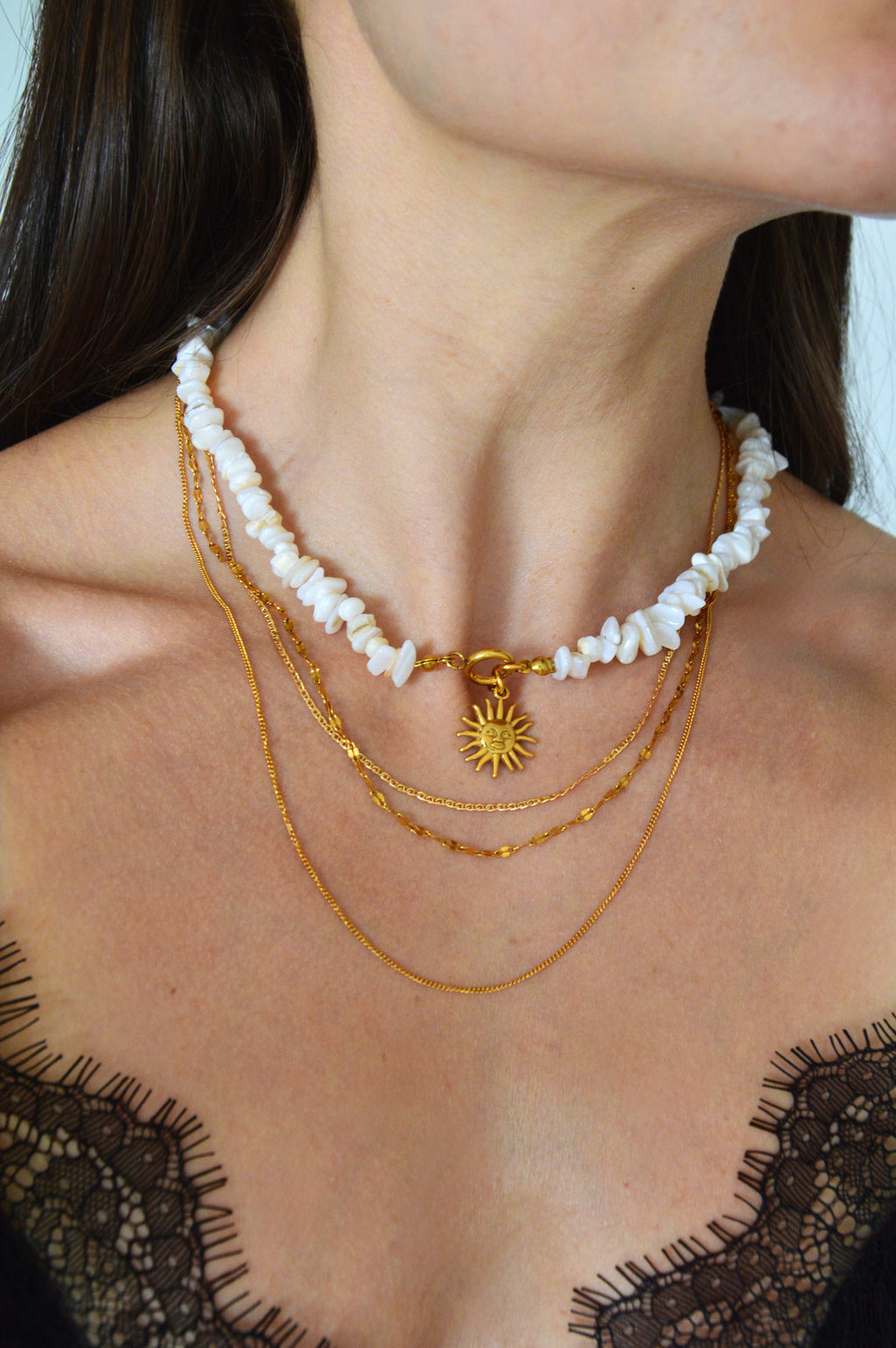 Colar White Stones